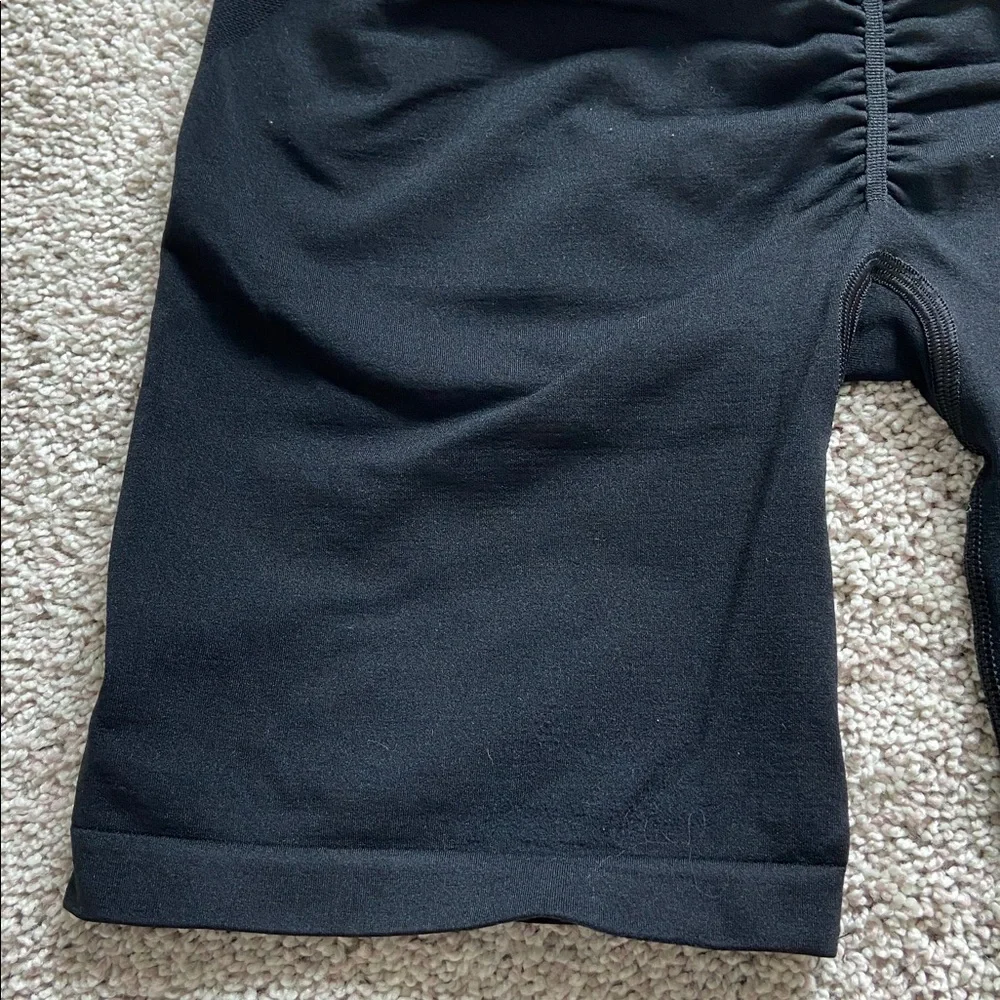Alphalete • Amplify Short 6.5” Black